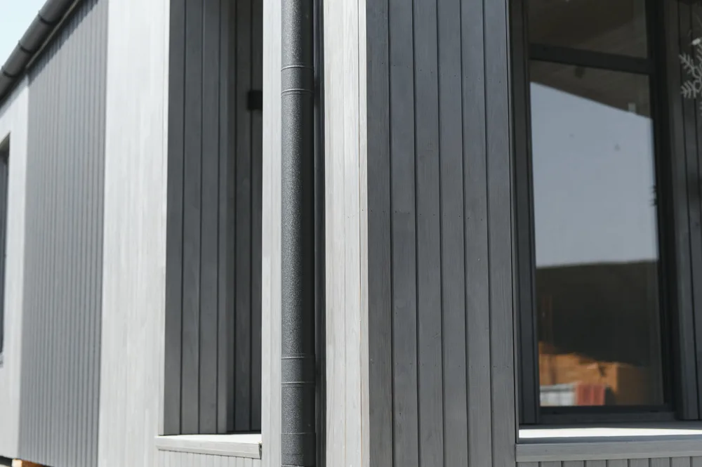 a new modular house for a small office