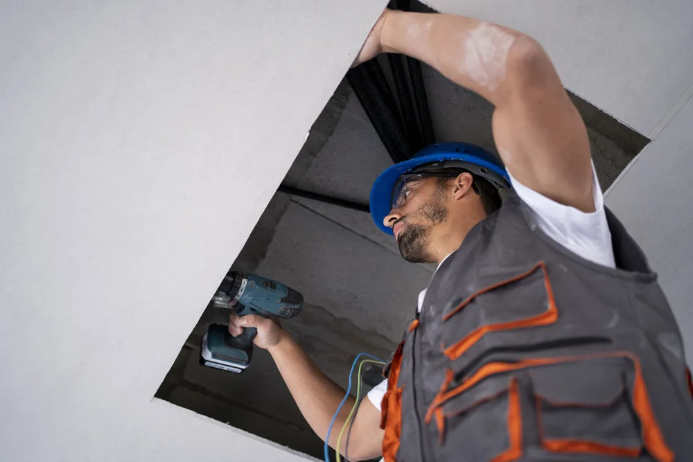 how to repair roof leak